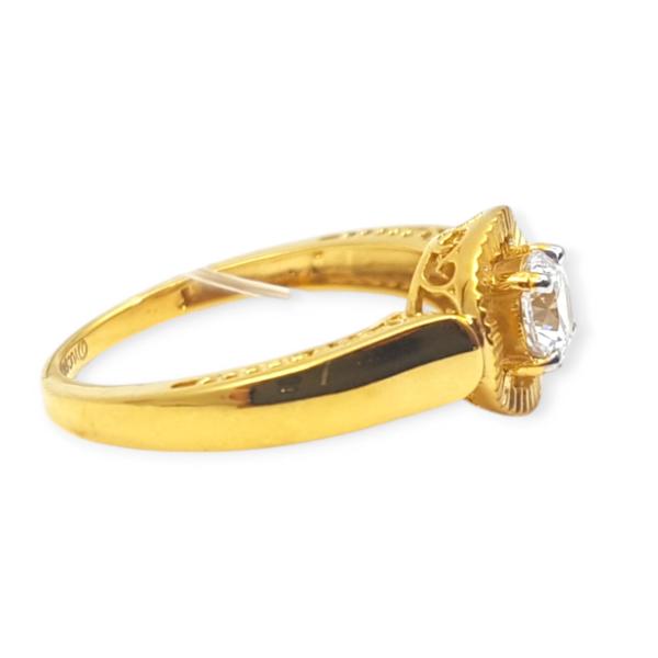 Beautiful Plain Design Gold Ring for Ladies with Single Stone